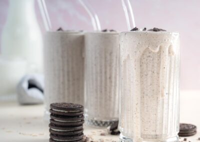 How To Make an Oreo Milkshake without Ice Cream in Minutes